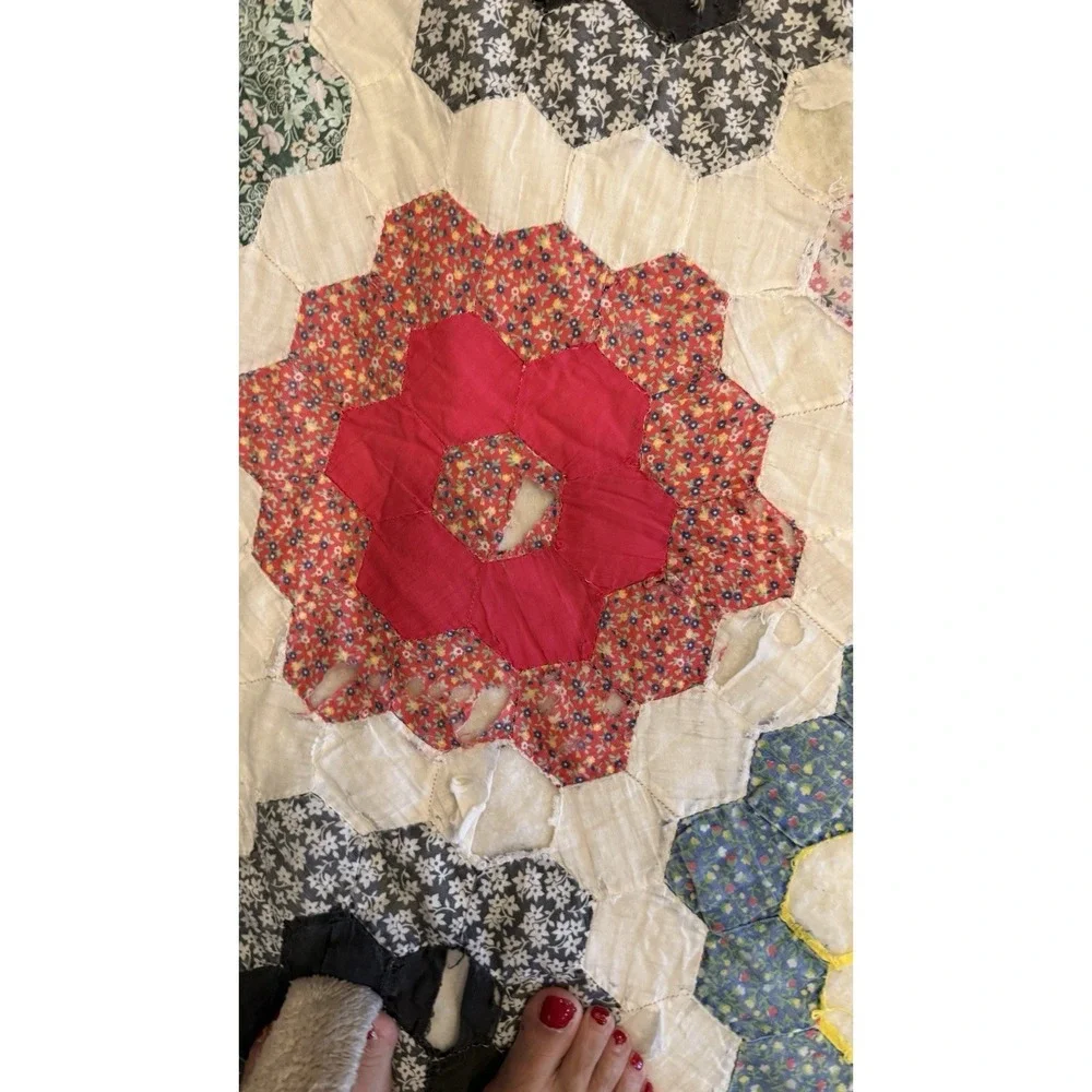 Vintage Grandmother's Flower Garden Quilt 89